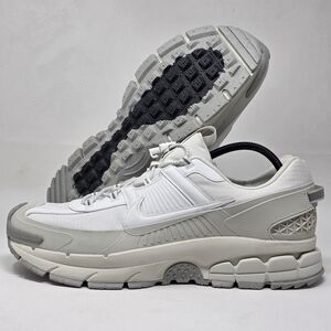 Nike Zoom Vomero Mens Size 15 Roam Summit White Running Shoes HV5951 100 NEW